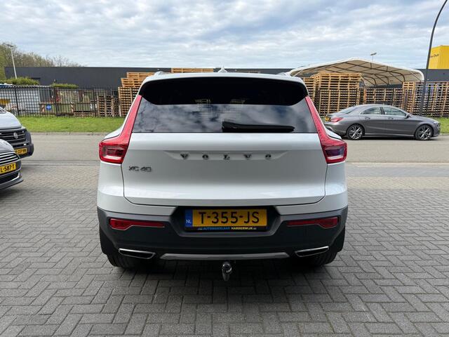 Volvo XC40 2.0 T4 R-Design | 1E EIGENAAR | 12MND GARANTIE | AUTOMAAT | LED | DAB | PANO | CRUISE | TREKHAAK | CARPLAY |