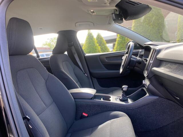 Volvo XC40 1.5 T2 MOMENTUM - NAVI, LED, NAVI CARPLAY, ELEK TREKHAAK