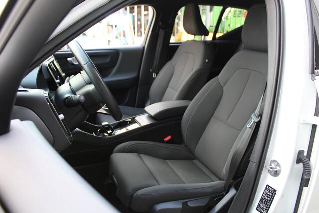 Volvo XC40 Recharge Plus 70 kWh SoH 94,6% | Trekhaak | Camera