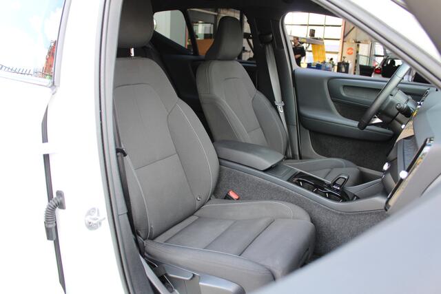 Volvo XC40 Recharge Plus 70 kWh SoH 94,6% | Trekhaak | Camera