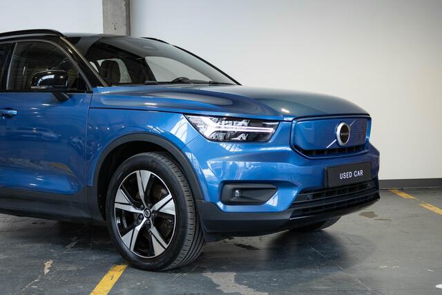 Volvo XC40 Recharge P8 AWD R-Design | Stoelverwarming | Adaptive Cruise Control | BLIS | Parkeersensoren voor + achter | Parkeercamera | Warmtepomp | Google infotainment | AppleCarplay/AndroidAuto