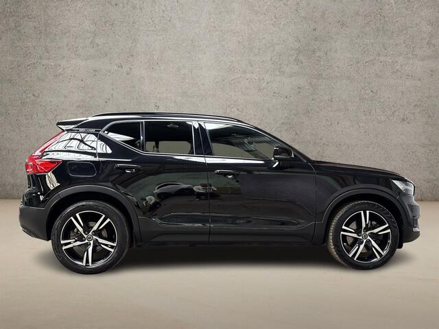 Volvo XC40 1.5 T4 Recharge R-Design 211Pk Automaat (APPLE CARPLAY, GROOT NAVI, STUUR/STOELVERWARMING, LEDER, CAMERA, SPORTSTOELEN, GETINT GLAS, ELEK ACHTERKLEP, NIEUWSTAAT)