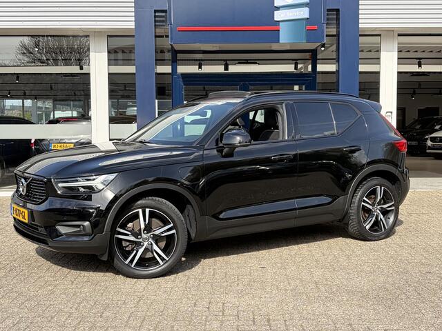 Volvo XC40 1.5 T5 Recharge R-Design / Automaat / NL-Auto / Dealer-Onderhouden / Open/Panodak / Leder-Alcantara / Harman-Kardon / Digitaal Dashboard / Keyless / LED / DAB / Navi / Apple-Carplay&Android-Auto / 360 Graden Camera / Adaptieve Cruise-Control / Pilot-Assis