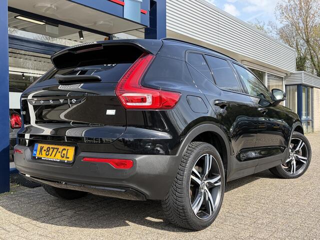 Volvo XC40 1.5 T5 Recharge R-Design / Automaat / NL-Auto / Dealer-Onderhouden / Open/Panodak / Leder-Alcantara / Harman-Kardon / Digitaal Dashboard / Keyless / LED / DAB / Navi / Apple-Carplay&Android-Auto / 360 Graden Camera / Adaptieve Cruise-Control / Pilot-Assis