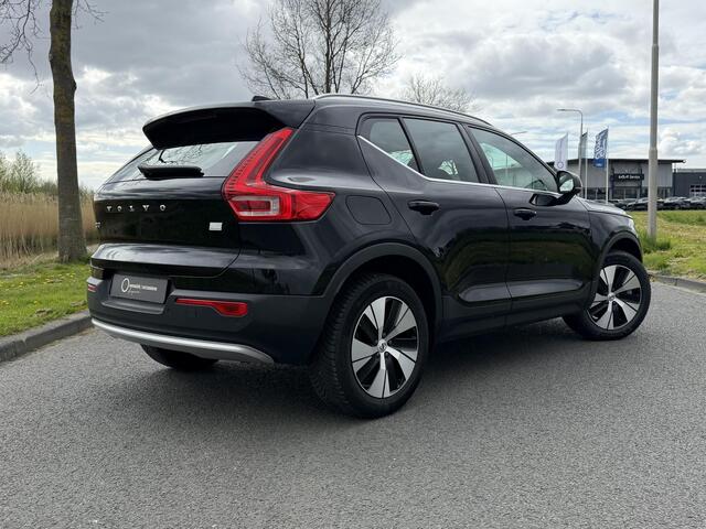 Volvo XC40 1.5 T4 Plug-in hybrid Essential Bright | SOH 90,2% | Navigatie | Apple Carplay/Android Auto | Stoelverwarming | Achteruitrijcamera | Stuurwielverwarming |