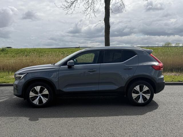 Volvo XC40 1.5 T4 Plug-in hybrid Plus Bright | SOH 93,3% | Harman/Kardon | Apple Carplay/Android Auto | Achteruitrijcamera | DAB | Stoelverwarming | Stuurwielverwarming |