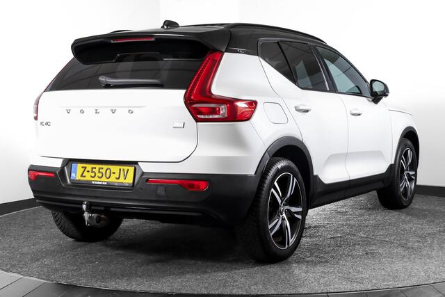Volvo XC40 1.5 T5 Recharge R-Design | S/K-Panodak | Elek. Trekhaak | Harman/Kardon | Dig. Cockpit | Cruise | Winterpakket | 360 Camera | NAV + App. Connect | ECC | Elek. Klep | LM 19" |
