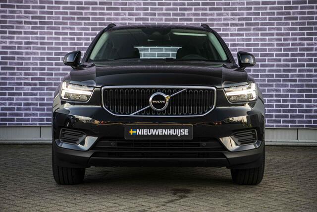 Volvo XC40 1.5 T2 Momentum Core | Cruise Control | Navigatie | Apple CarPlay & Android Auto | Parkeersensoren Achter | DAB Radio |