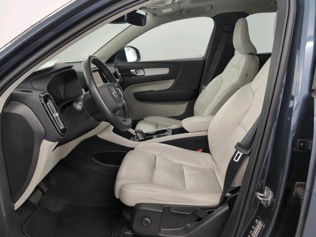 Volvo XC40 Plug-in Hybrid T4 Inscription Expression | Navigatie | Panoramadak | Lederen bekleding | Adaptieve Cruise Control | 360 Camera | Getint Glas | Dodehoekdetectie | Park Assist | Stuur-/Stoelverwarming Voor + Achter | Harman Kardon Audio | Standkachel