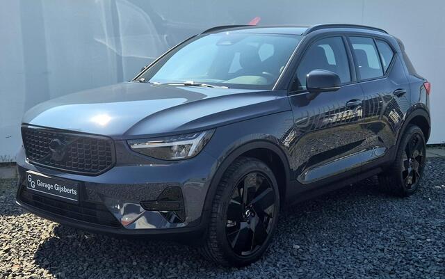 Volvo XC40 2.0 B3 Plus Black Edition MY 2026 - 20" Wielen - Adaptive Cruise Control -Harman Kardon Audio - Climate - R7C0 Interieur - Camera achter - PDC voor en achter - Power seats links met memory - Two Tone