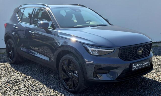 Volvo XC40 2.0 B3 Plus Black Edition MY 2026 - 20" Wielen - Adaptive Cruise Control -Harman Kardon Audio - Climate - R7C0 Interieur - Camera achter - PDC voor en achter - Power seats links met memory - Two Tone
