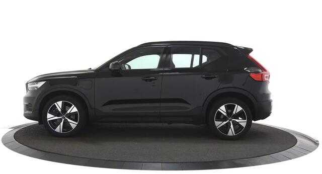 Volvo XC40 1.5 T4 Recharge R-Design Camera / El. Achterklep / Stoelverwarming
