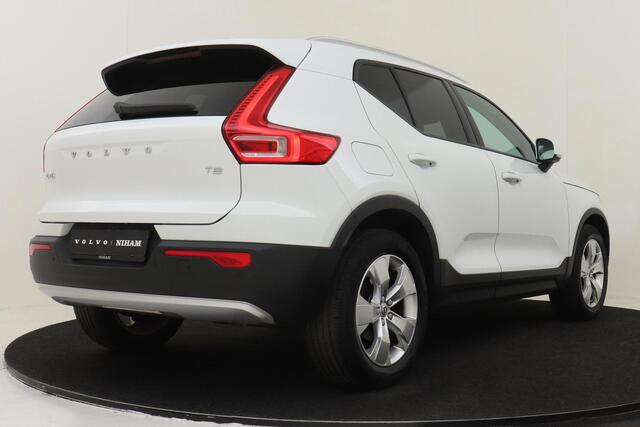 Volvo XC40 T2 AUT. MOMENTUM BUSINESS -CAMERA|ZITTINGVERL.|PRIVACY.GLAS|KEYLESS|CARPLAY|18"