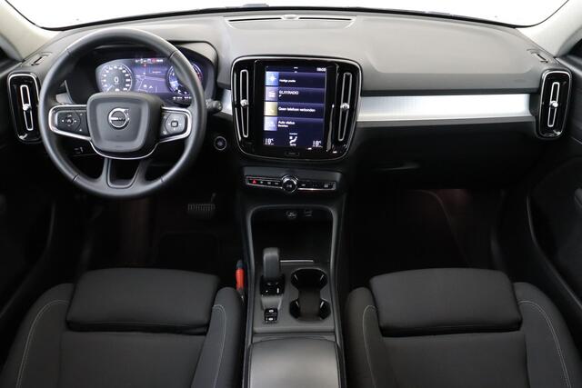 Volvo XC40 T2 AUT. MOMENTUM BUSINESS -CAMERA|ZITTINGVERL.|PRIVACY.GLAS|KEYLESS|CARPLAY|18"