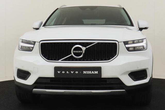 Volvo XC40 T2 AUT. MOMENTUM BUSINESS -CAMERA|ZITTINGVERL.|PRIVACY.GLAS|KEYLESS|CARPLAY|18"