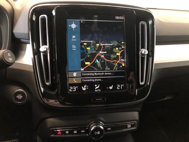 Volvo XC40 1.5 T4 Plug-in Hybrid Plus Dark | PHEV | Navigatie | Apple Carplay | Android Auto | Elektrische Achterklep | Keyless Entry | Elektrisch Verstelbare Voorstoelen | Achteruitrijcamera | Harman Kardon Audio