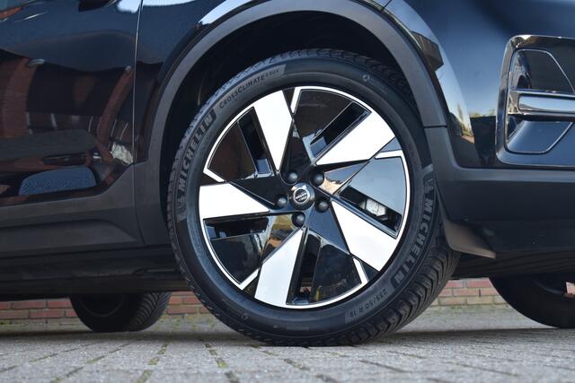 Volvo XC40 Extended Range 252PK Plus 82 kWh | Trekhaak | Extra getint glas |