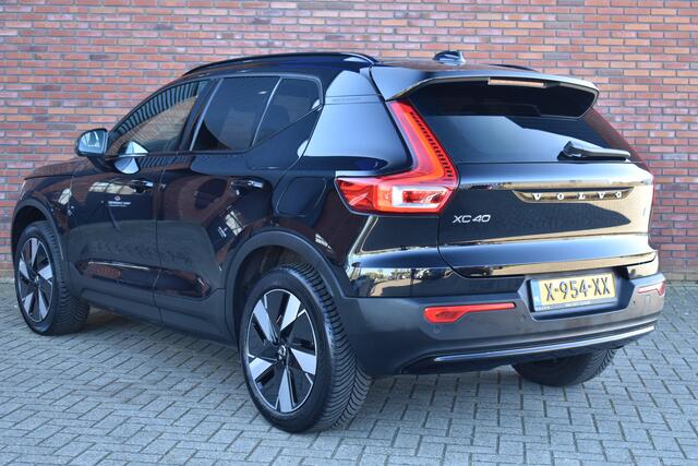 Volvo XC40 Extended Range 252PK Plus 82 kWh | Trekhaak | Extra getint glas |