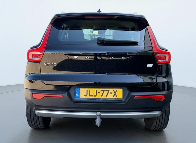 Volvo XC40 1.5 T4 Recharge Inscription Expression TREKHAAK - H&K - LEER - STOELVERWARMING
