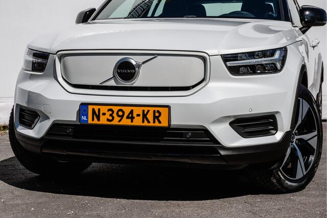 Volvo XC40 Recharge Twin Plus 408pk Trekhaak/ Stuur-stoelverwarming/ Navigatie/ Carplay/ Camera/ Adapt. cruise/ Blis