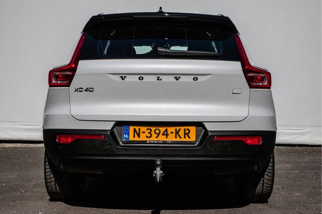 Volvo XC40 Recharge Twin Plus 408pk Trekhaak/ Stuur-stoelverwarming/ Navigatie/ Carplay/ Camera/ Adapt. cruise/ Blis