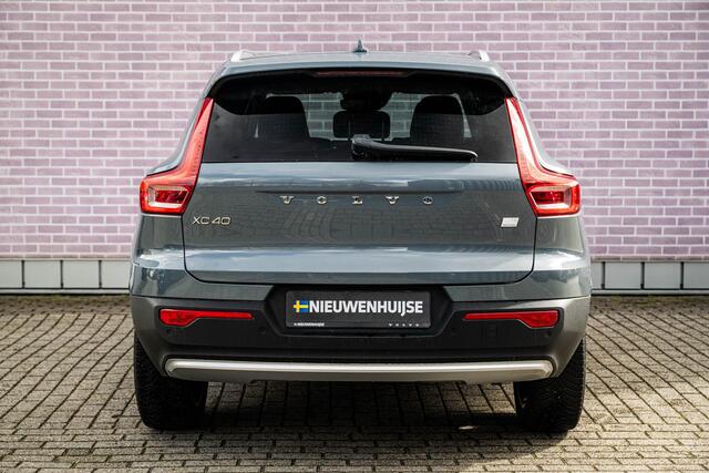 Volvo XC40 1.5 T5 Plug-in Hybrid Ultimate Bright | PHEV | Lederen Bekleding | 360 Graden Camera | Panoramadak | Navigatie | Apple Carplay | Android Auto | Elektrisch Verstelbare Voorstoelen | Keyless Entry | Elektrische Achterklep | BLIS | Cruise Control Adaptief
