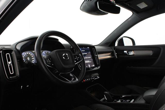 Volvo XC40 1.5 T3 R-Design > Trekhaak/H&K/Zwart dak/Winterpakket pro...
