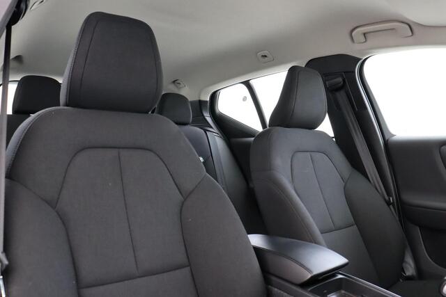 Volvo XC40 T2 (H) MOMENTUM CORE -CAMERA|CARPLAY|CRUISE|PDC|LED|DAKRAILS