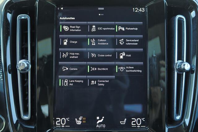 Volvo XC40 T4 Recharge R-Design - Panorama/schuifdak - IntelliSafe Assist - Harman/Kardon audio - Adaptieve LED koplampen - Parkeercamera achter - Verwarmde voorstoelen & stuur - Parkeersensoren voor & achter - Draadloze tel. lader - Extra getint glas - 19' LMV