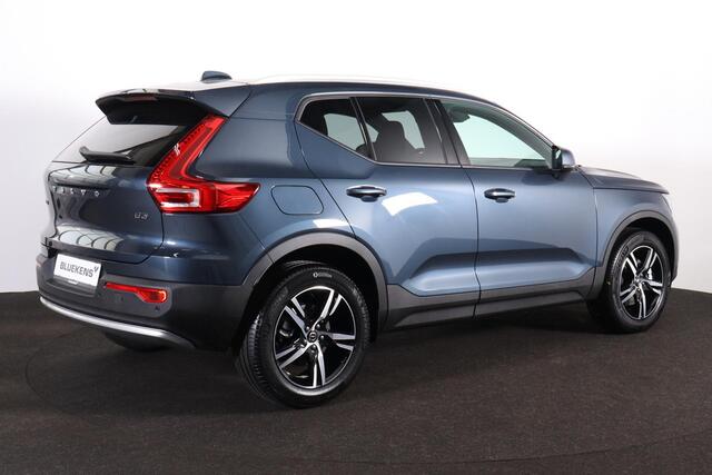 Volvo XC40 B3 Business Edition - Harman Kardon - Adaptive Cruise Control met Pilot Assist - BLIS dodehoekassistentie - Voorstoelen en stuurwiel verwarmbaar - Keyless - Elektr. bedienbare achterklep - Parkeersensoren voor & achter - Parkeer camera acter - 18' LMV - G