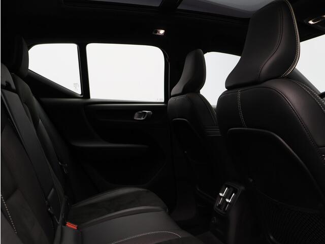 Volvo XC40 T5 262PK Recharge R-Design / Panoramisch Dak / Trekhaak / 360gr Camera / BLIS / Harman Kardon /