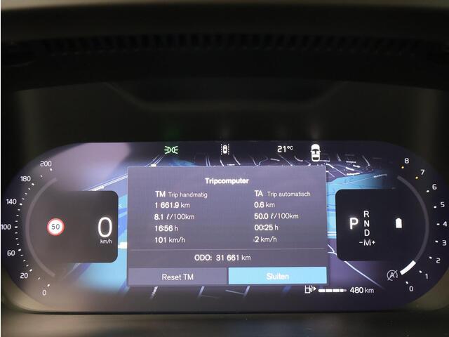 Volvo XC40 2.0 B4 Plus Dark / Trekhaak / Elektr. bed. stoelen / Harman Kardon / Stoel+stuur+achterbankverwarming