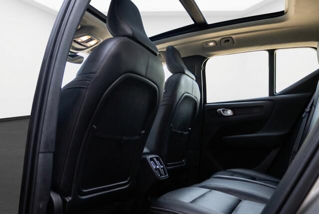 Volvo XC40 2.0 B3 MHEV Ultimate Dark Pano l Harman l Memory l VOL OPTIES