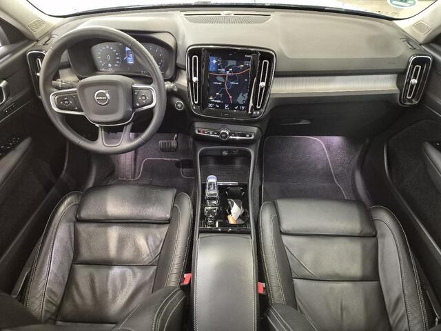 Volvo XC40 2.0 B3 Inscription | Trekhaak | Power seats | Adaptieve cruise | Parkeercamera | Leder | Stoel/stuur verwarming | Memory | BLIS | Volvo on call |