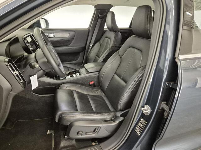 Volvo XC40 2.0 B3 Inscription | Trekhaak | Power seats | Adaptieve cruise | Parkeercamera | Leder | Stoel/stuur verwarming | Memory | BLIS | Volvo on call |