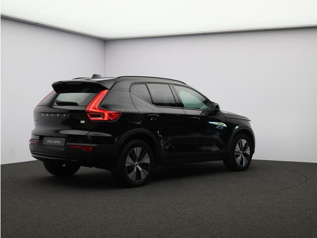 Volvo XC40 T4 211PK Plug-in hybrid Core Bright / Elektr. Verstelbare Stoelen / Harman Kardon / All Season / Keyless / Stuur+Stoelverwarming /