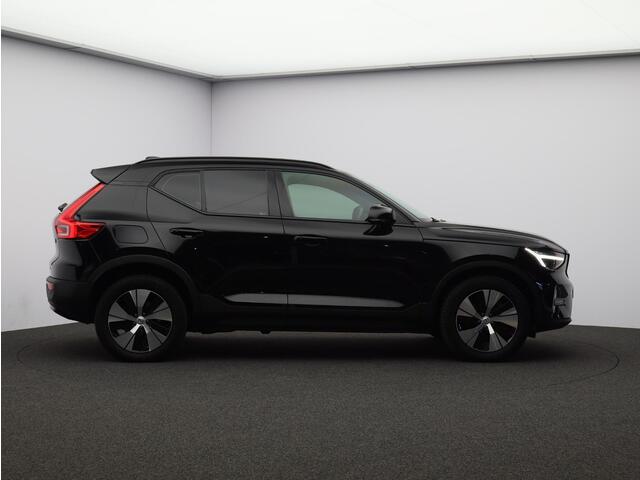 Volvo XC40 T4 211PK Plug-in hybrid Core Bright / Elektr. Verstelbare Stoelen / Harman Kardon / All Season / Keyless / Stuur+Stoelverwarming /