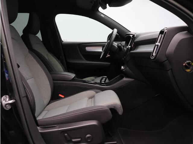 Volvo XC40 T4 211PK Plug-in hybrid Core Bright / Elektr. Verstelbare Stoelen / Harman Kardon / All Season / Keyless / Stuur+Stoelverwarming /