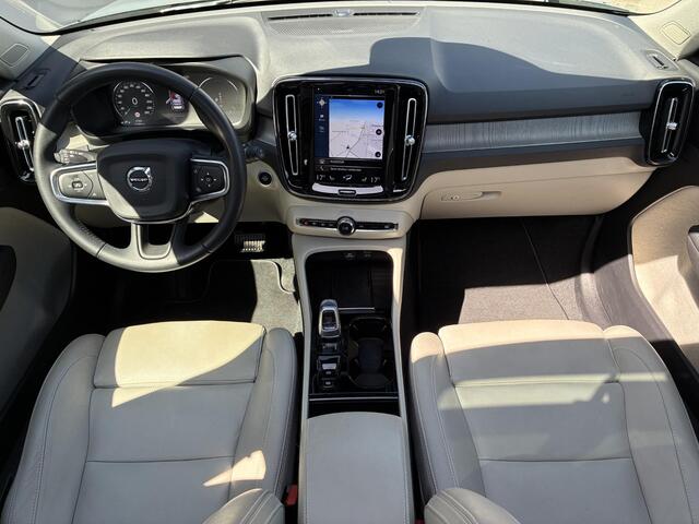 Volvo XC40 1.5 T5 Recharge Inscription / Dealer onderhouden / Schuif-/Kanteldak / Harman Kardon / Lederen Bekleding /