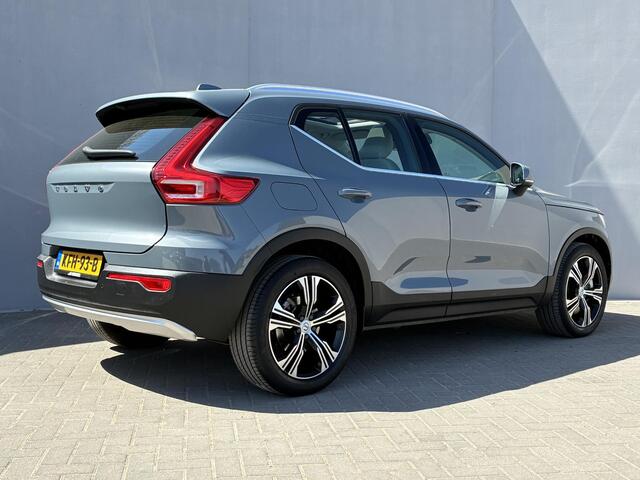 Volvo XC40 1.5 T5 Recharge Inscription / Dealer onderhouden / Schuif-/Kanteldak / Harman Kardon / Lederen Bekleding /