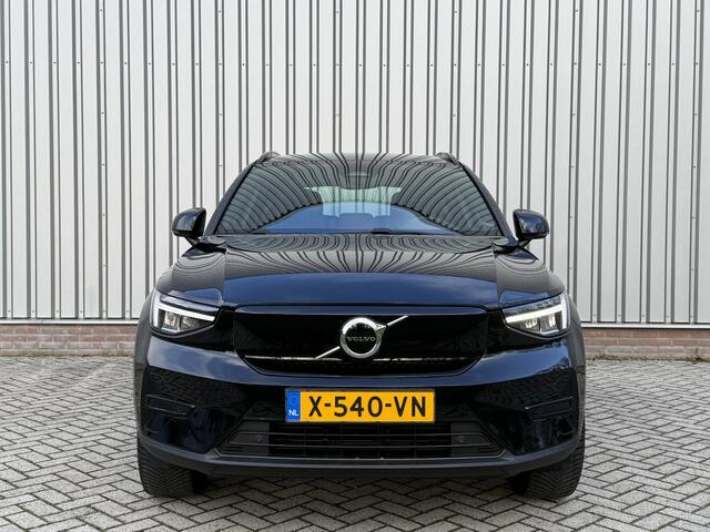 Volvo XC40 Single Motor Extended Range Core 82 kWh | ALL-SEASON banden | Trekhaak |