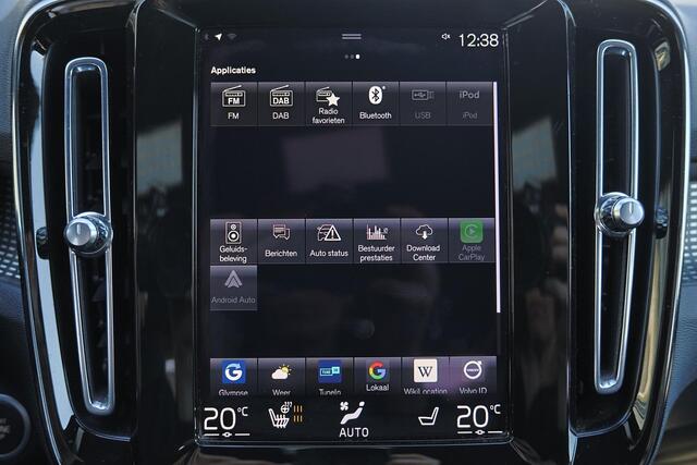 Volvo XC40 T3 R-Design - Harman/Kardon audio - Parkeercamera achter - Verwarmde voorstoelen, stuur & achterbank - Parkeersensoren voor & achter - Draadloze tel. lader - Cruise control - Standkachel - Extra getint glas - Inklapbare trekhaak - 18' LMV