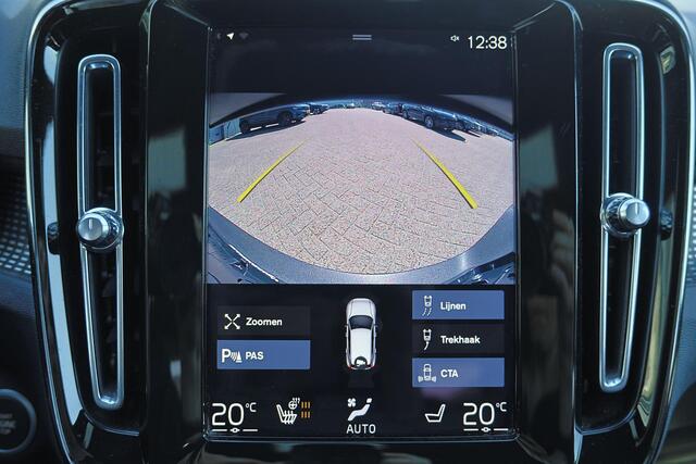 Volvo XC40 T3 R-Design - Harman/Kardon audio - Parkeercamera achter - Verwarmde voorstoelen, stuur & achterbank - Parkeersensoren voor & achter - Draadloze tel. lader - Cruise control - Standkachel - Extra getint glas - Inklapbare trekhaak - 18' LMV