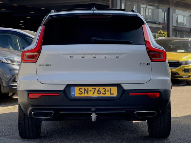 Volvo XC40 2.0 T5 AUT8 AWD R-DESIGN INTRO EDITION PANODAK LEDER NAVI CAMERA DIGI-DASH LED LMV PDC