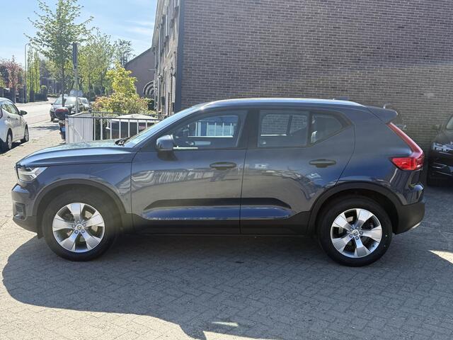 Volvo XC40 1.5 T2 Momentum, Park + Climate Pack, Nav. Tech