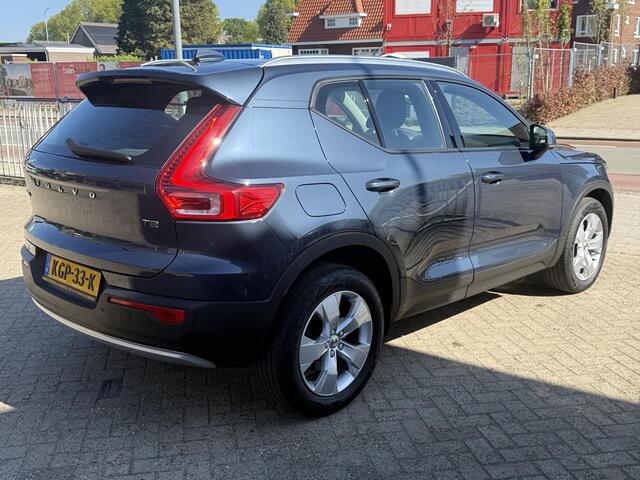 Volvo XC40 1.5 T2 Momentum, Park + Climate Pack, Nav. Tech
