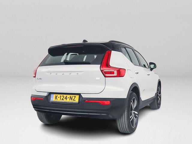 Volvo XC40 T5 Twin Engine R-Design | Panoramadak | Parkeercamera | Cruise control | Navigatie