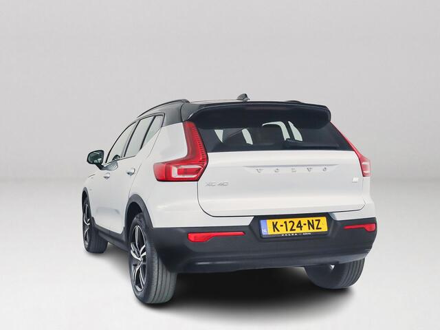 Volvo XC40 T5 Twin Engine R-Design | Panoramadak | Parkeercamera | Cruise control | Navigatie