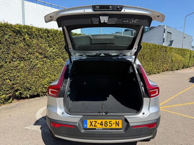 Volvo XC40 T4 Momentum | Stoelverwarming | DAB |