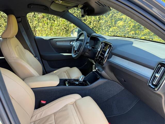 Volvo XC40 1.5 T4 Recharge Inscription | Camera | Bruin Leder | Apple Carplay |